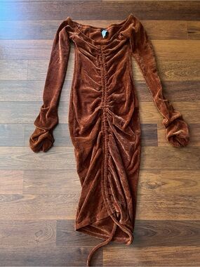 Miss Lola Ruched Long Sleeve Midi Dress